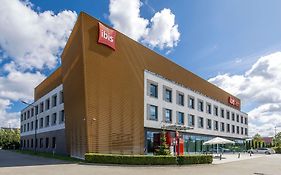 Ibis Poznan Polnoc